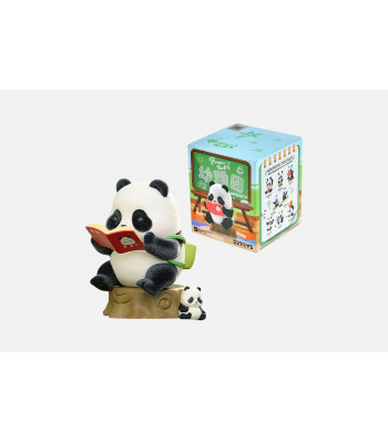 Случайная фигурка Panda Roll Kindergarten. 52TOYS
